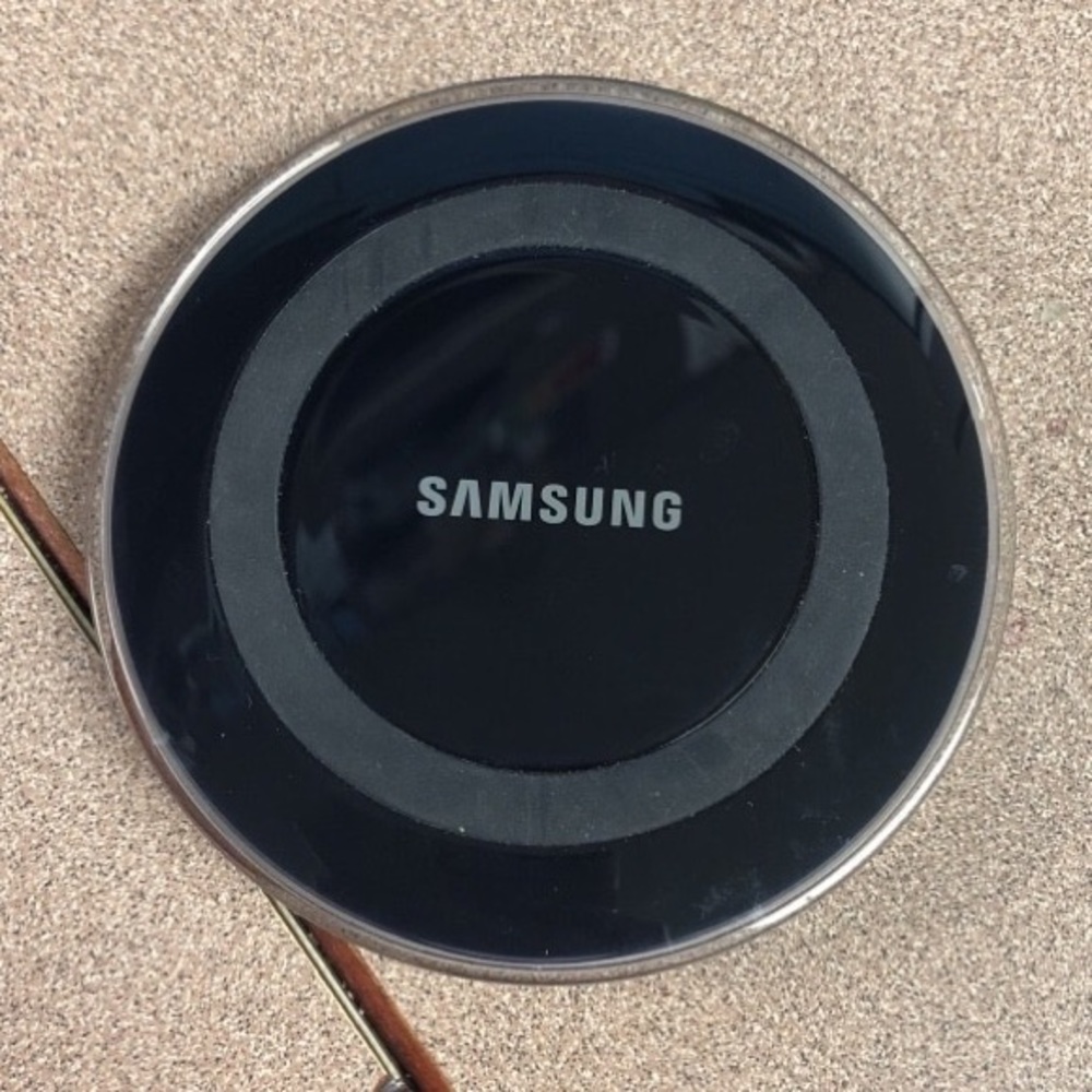 Samsung wireless charging pad.